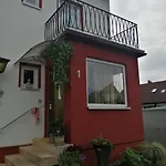 Gruene Oase Stadtnah Mit Balkon