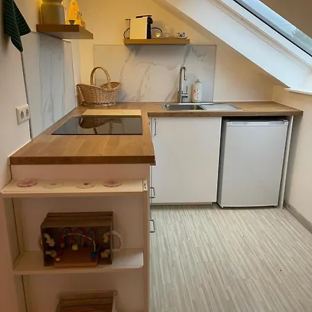 דירה Gruene Oase Stadtnah Mit Balkon אילרטיסן