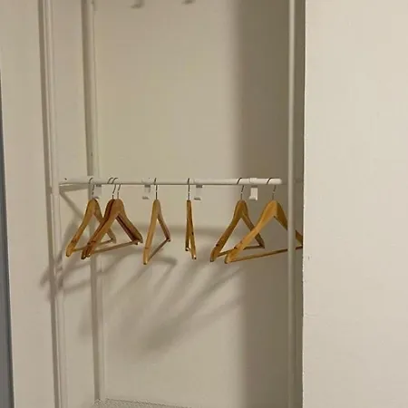 Gruene Oase Stadtnah Mit Balkon דירה