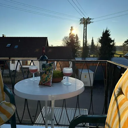 Gruene Oase Stadtnah Mit Balkon דירה אילרטיסן