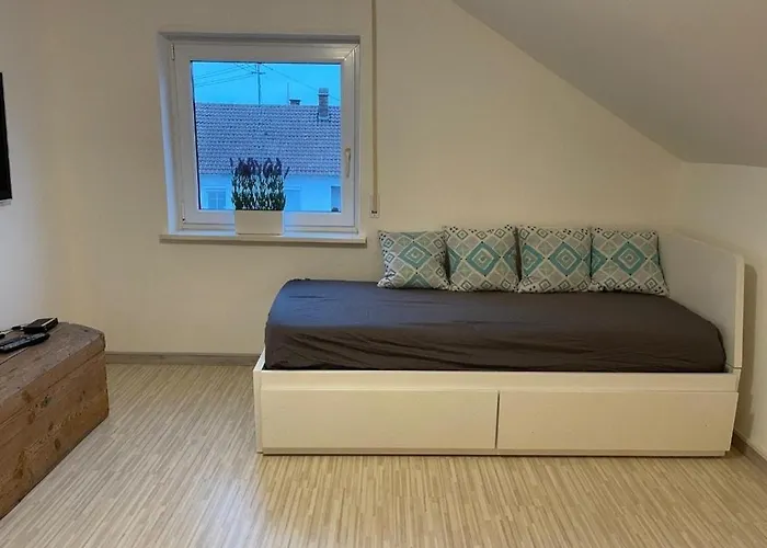 Appartement Gruene Oase Stadtnah Mit Balkon Illertissen