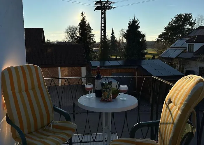 Apartament Gruene Oase Stadtnah Mit Balkon *